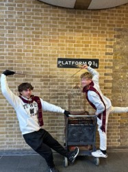 Two divers at platform 9 three quarters in London