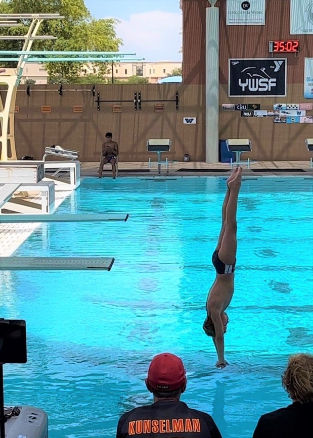 Diver doing an inward dive